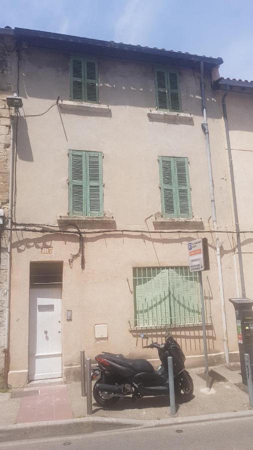Charmant Studio Coeur Centre Ville أفينيون المظهر الخارجي الصورة